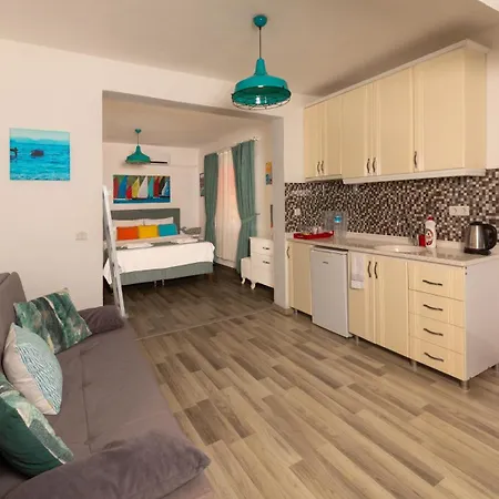 Pansiyon Derin Mavi Butik Söğüt