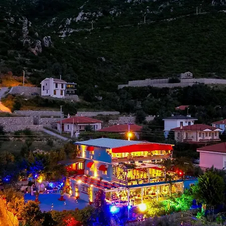 Pansiyon Derin Mavi Butik Söğüt